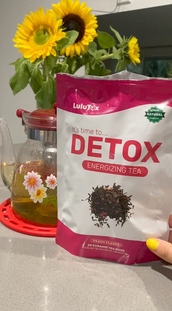 LuluTox Detox Energizing Tea peach flavor pouch